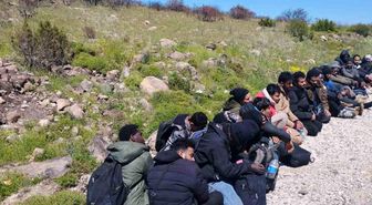 Çeşme'de 36 yasa dışı göçmen ve 2 organizatör yakalandı