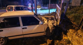 İstinat duvarına çarpan aracın alkollü ve ehliyetsiz sürücüsüne 250 bin TL ceza