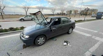 Otomobil park halindeki araca çarparak takla attı: 1 yaralı
