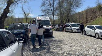 Tunceli'de boğulma tehlikesi geçiren çocuğu vatandaşlar kurtardı