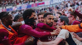 West Ham'ı 90+2'de hayata döndüren gol