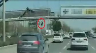 Ankara'da Yaya Üst Geçidine Afiş Asarken Yola Düşen Kişi Toprağa Verildi