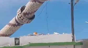 Diyarbakır'da hasarlı minarenin kontrollü yıkımı yapıldı; o anlar kamerada