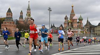 Albüm: Rusya'da Düzenlenen Moskova Yarı Maratonu'nda Koşucular Kıyasıya Yarıştı
