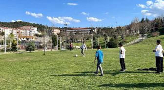 Bilecik'te koruma altındaki çocuklar doğa ve futbolla buluştu