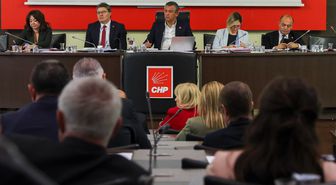 CHP'de ihraç edilenler partiye dönüyor