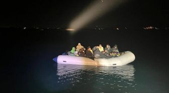 İzmir'de 9'u çocuk 25 düzensiz göçmen yakalandı