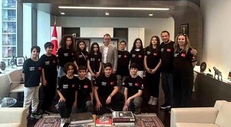 Salihli'den Miami Başkonsolosu'na Sardes Hediyesi