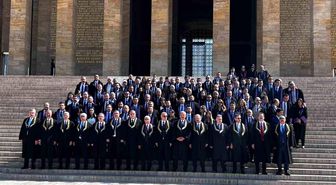 Anayasa Mahkemesi heyeti Anıtkabir'i ziyaret etti