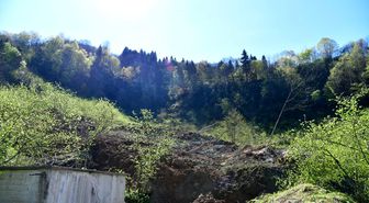 Doğu Karadeniz Bölgesi'nde son günlerde değişken hava şartları, sel ve heyelan riskini beraberinde getiriyor