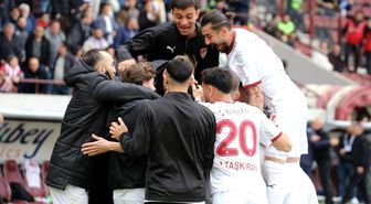 Elazığspor 21 futbolcuyla Adana'ya gitti