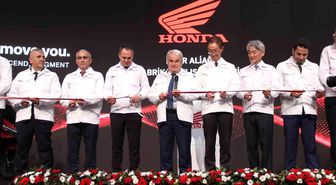 Honda Türkiye'den dev yatırım: Aliağa'da motosiklet fabrikası üretime başladı