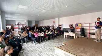 Kars'ta Jandarmadan Siber Kalkan: 108 öğrenciye eğitim!