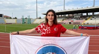 Kayserili sporcu Türkiye rekoru kırarak olimpiyat barajını aştı
