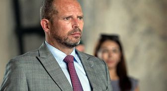 Belçika Savunma Bakanı Francken: Seksi bir ordumuz var