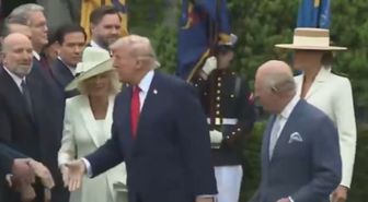 Trump yine Protokol tanımadı: Kraliçe II. Elizabeth’ten sonra Camilla’ya da saygısızlık yaptı