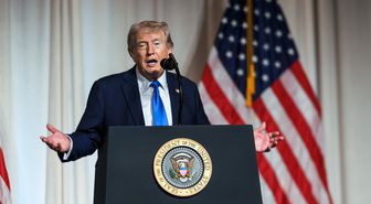 Trump'tan “Kurşun geçirmez yelek giyer misiniz' sorusuna güldüren yanıt