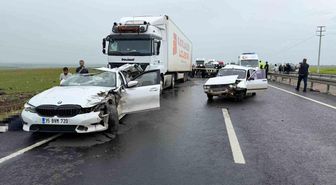 Siverek'te zincirleme trafik kazası: 2 ölü, 2 yaralı