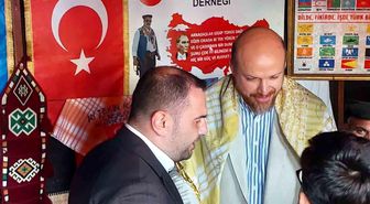 'Fenerbahçe taraftarı Bilal Erdoğan'a Aydın'da madalyalı sarı kanarya sürprizi