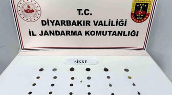 Diyarbakır'da tarihi eser kaçakçılığı operasyonu: 31 adet sikke ve obje ele geçirildi