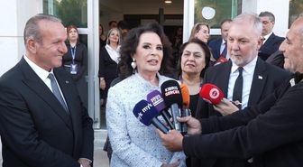 Hülya Koçyiğit KKTC'de söyleşiye katıldı