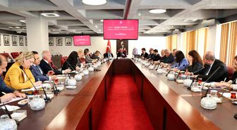 İlaç firmaları Atatürk Üniversitesinde bir araya geldi; Hedef: İlaçta Ar-Ge ve yerli üretim ile sağlıkta tam bağımsız Türkiye