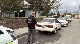 Cinayet şüphelilerinin kaçtıkları otomobil ikametlerinin yakınında bulundu