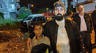 Ezilmekten kurtarılan Hamza, kahramanıyla buluştu
