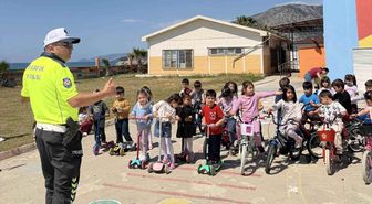 Bozyazı'da miniklere Trafik Haftası eğitimi
