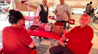 Öğrenciler ikna etti, veliler kan verdi