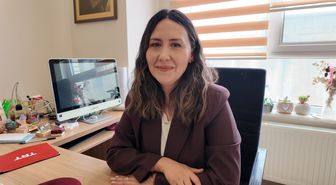 Prof. Dr. Nazlı: Gençlerde mutsuzluk ve yalnızlık ekranlara yönlendiriyor