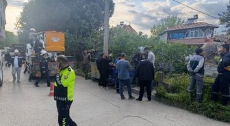 Yamaçtan kopan kaya parçaları evi kullanılamaz hale getirdi