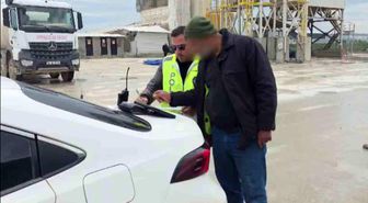 Yola beton döke döke ilerleyen beton mikserine ceza