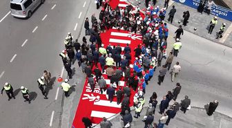 Yayalar için farkındalık çalışması: Uzunluğu 18 metre, görenler bir daha bakıyor