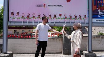Büyükşehir’den Anneler Günü’nde duygu dolu jest: Şehir kırmızı güllerle süslendi