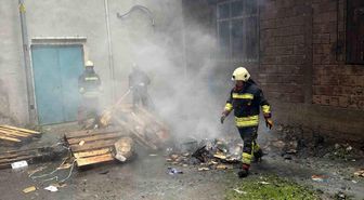 Ordu'da atık malzeme ve paletlerin bulunduğu alanda yangın