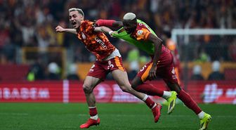 Sevinçten yerinde duramayan Victor Osimhen stadı koşarak terk etti