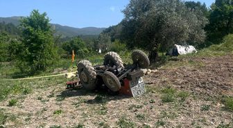 Tarlasını sürerken traktörün altında kalarak hayatını kaybetti