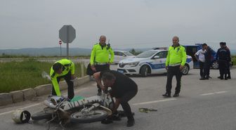 Amasya'da ambulansla çarpışan motosikletin sürücüsü yaralandı