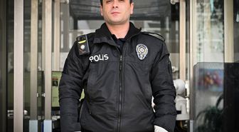 Hakkari'de sınır kapılarında yaka kamerası uygulaması başlatıldı