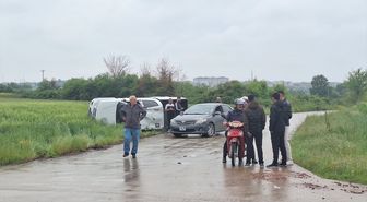 Samsun'da devrilen kamyonetteki 2 kişi yaralandı