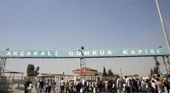 Akçakale sınır kapısı 12 yıl sonra pasaport ile geçişlere açıldı