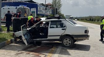 Kastamonu'da iki otomobilin çarpıştığı kazada 8 kişi yaralandı