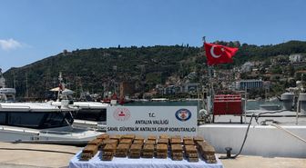 Kıyıya vuran paketten 40 kilo uyuşturucu çıktı