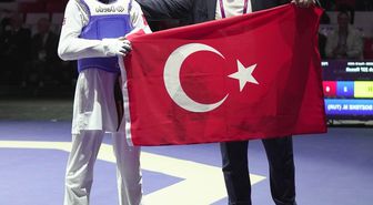 Para tekvandocu Mahmut Bozteke ve Gamze Özcan Avrupa Şampiyonası'nda altın madalya kazandı
