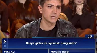 Uzaya giden ilk oyuncak hangisidir?