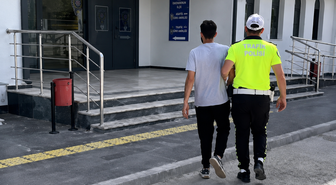 Arsuz’da trafiği tehlikeye atan motosiklet sürücüsüne ağır ceza
