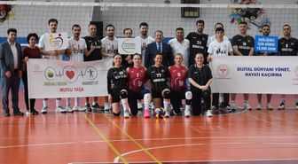 Antalya'da 'Sağlık İçin Filede Buluşalım 9.Geleneksel Voleybol Turnuvası' başladı