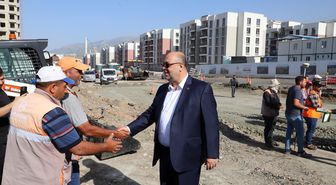Başkan Akpınar Doğukent’te devam eden çalışmaları yerinde inceledi