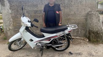 Motosiklet hırsızı güvenlik kamerasından yakalandı